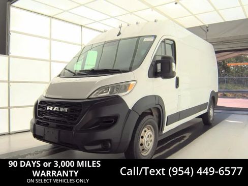 Used 2023 RAM ProMaster 2500 FWD image 1