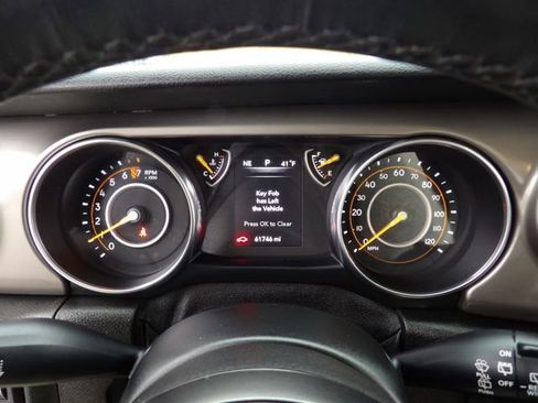 Used 2019 Jeep Wrangler Sport image 25