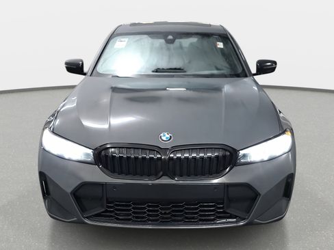 New 2026 BMW 330i Sedan w/ M Sport Package image 2