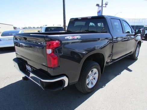 Used 2023 Chevrolet Silverado 1500 LT w/ Protection Package AWD/4WD image 7