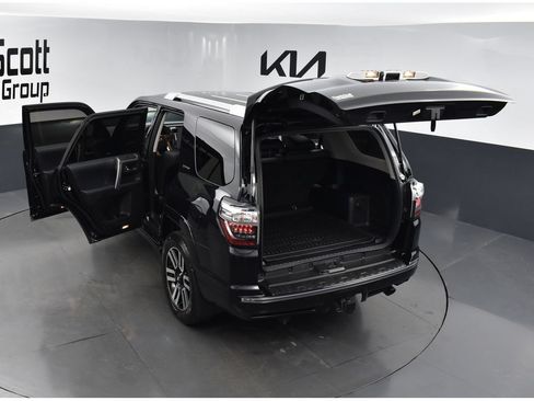 Used 2022 Toyota 4Runner Limited AWD/4WD image 31