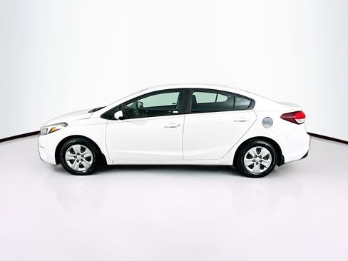 Used 2017 Kia Forte LX FWD image 4