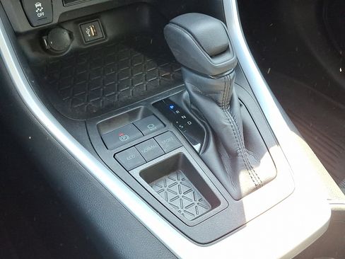 Certified 2023 Toyota RAV4 LE image 23