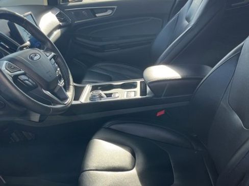 Used 2022 Ford Edge Titanium w/ Equipment Group 301A image 12