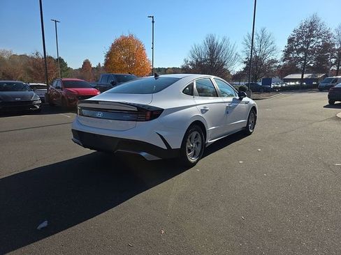 New 2026 Hyundai Sonata SE FWD image 14