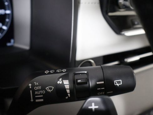 New 2025 Mitsubishi Outlander SEL image 48