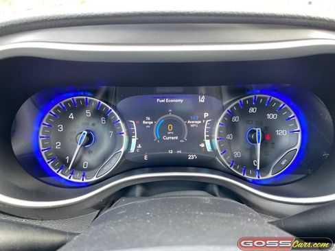 New 2026 Chrysler Pacifica Select image 21