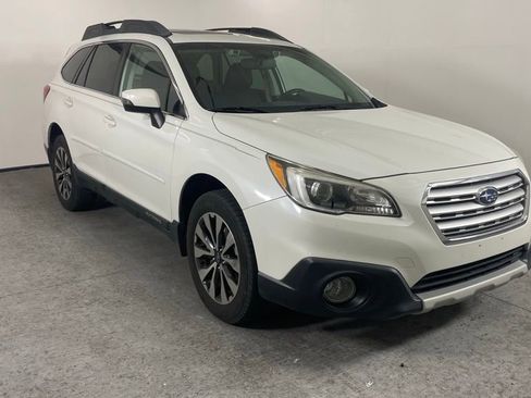 Used 2016 Subaru Outback 3.6R Limited image 1