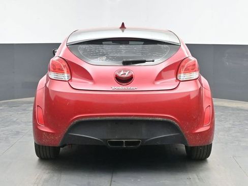 Used 2016 Hyundai Veloster FWD image 9