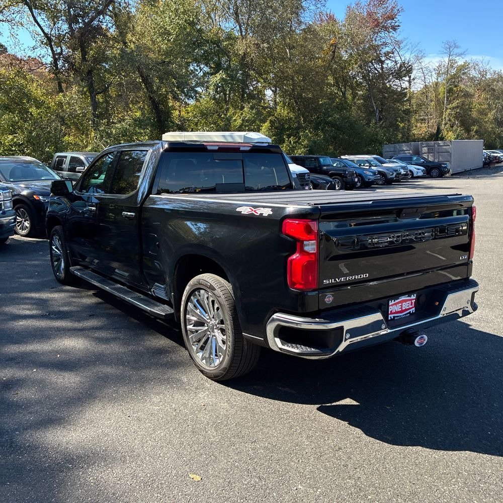 Used 2022 Chevrolet Silverado 1500 LTZ w/ Safety Package II AWD/4WD image 4