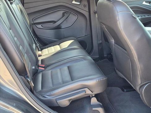 Used 2017 Ford Escape Titanium FWD image 17