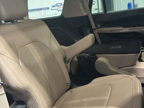 Used 2023 Ford Expedition Limited AWD/4WD image 43