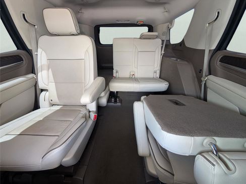 Used 2021 GMC Yukon Denali RWD image 25
