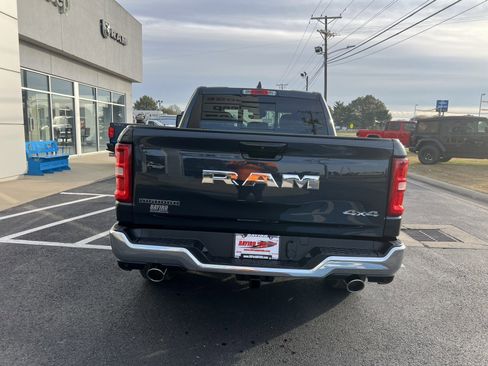 New 2026 RAM 1500 4x4 Crew Cab image 5