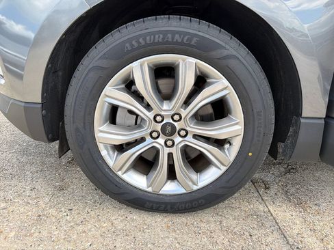 Used 2024 Ford Edge Titanium AWD/4WD image 28