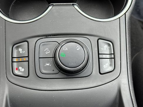 Used 2024 GMC Terrain SLT AWD/4WD image 29