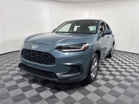 Used 2025 Honda HR-V LX image 1