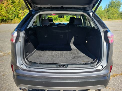 Used 2024 Ford Edge Titanium w/ Equipment Group 301A AWD/4WD image 17