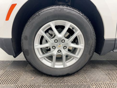 Certified 2024 Chevrolet Equinox LT image 12