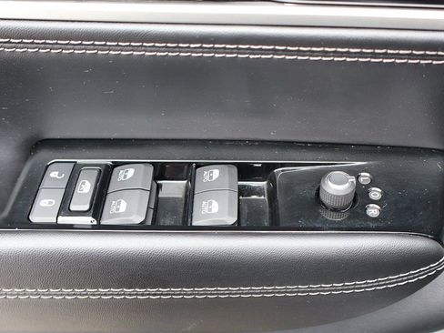 Used 2022 Jeep Wagoneer Series II w/ Premium Group I image 43