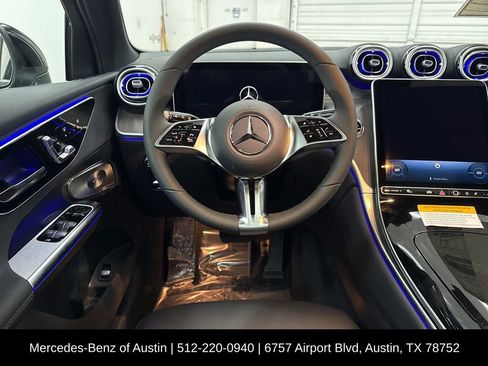 Used 2026 Mercedes-Benz GLC 300 image 22