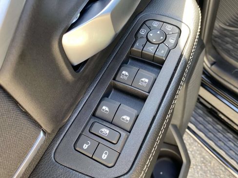 New 2026 RAM 2500 Big Horn AWD/4WD image 18
