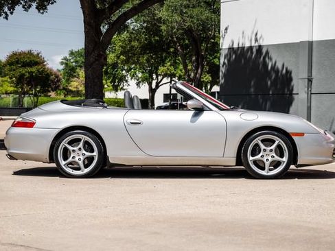 Used 2003 Porsche 911 Carrera RWD image 10