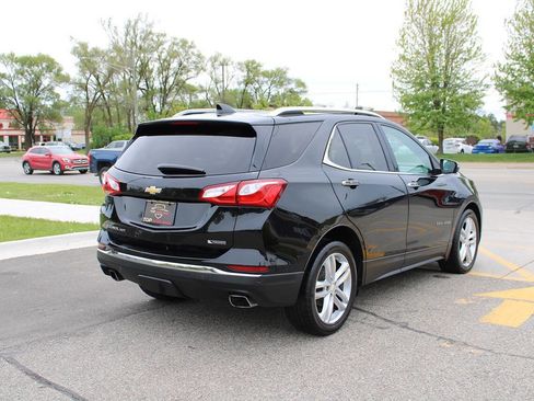 Used 2018 Chevrolet Equinox Premier image 12