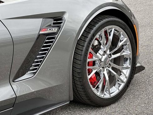 Used 2016 Chevrolet Corvette Z06 w/ 3LZ Preferred Equipment Group image 34