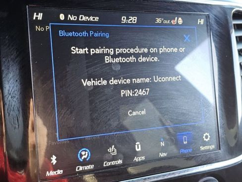 Used 2020 Jeep Grand Cherokee Altitude image 14