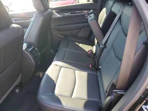Used 2022 Cadillac XT5 Premium Luxury w/ Technology Package image 16