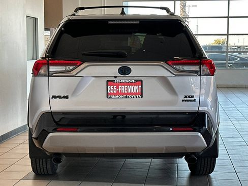 Certified 2022 Toyota RAV4 XSE AWD/4WD image 5