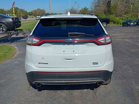 Used 2018 Ford Edge SEL image 4