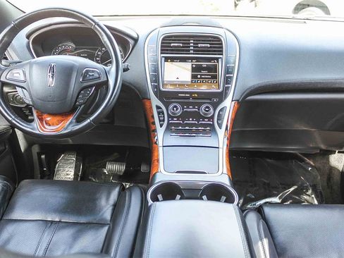 Used 2018 Lincoln MKX Reserve w/ Driver Assistance Package image 14