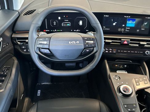 New 2026 Kia Sportage SX Prestige AWD/4WD image 14