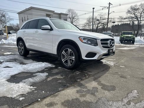 Used 2019 Mercedes-Benz GLC 300 4MATIC image 6