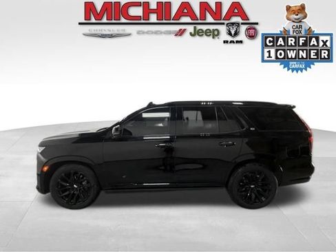 Used 2024 Cadillac Escalade Sport Platinum w/ LPO, ONYX Package AWD/4WD image 1