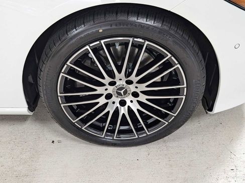 New 2025 Mercedes-Benz C 300 4MATIC Sedan image 9