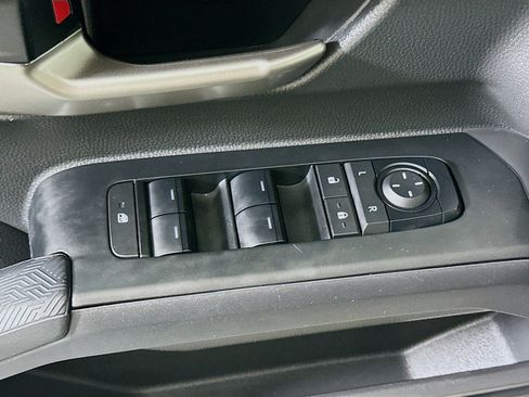 Used 2024 Toyota Tacoma TRD Off-Road image 15