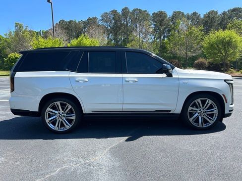 Used 2025 Cadillac Escalade Sport Platinum AWD/4WD image 27