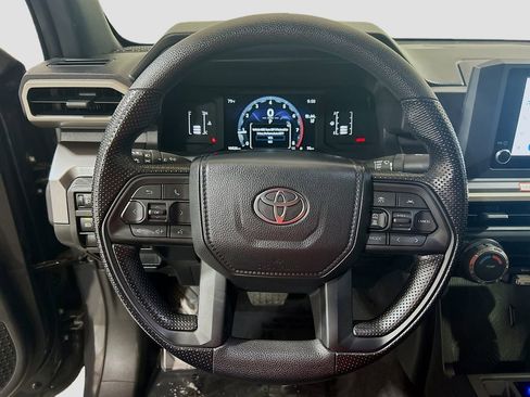 Used 2025 Toyota Tacoma SR5 image 9
