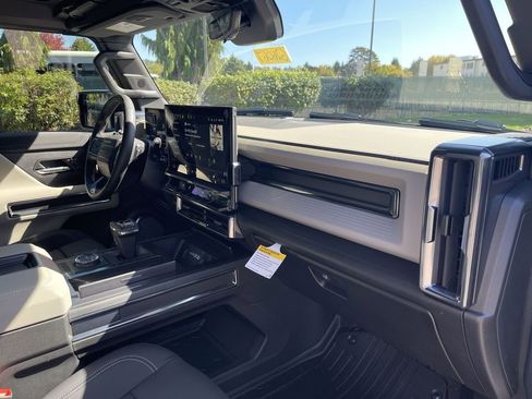 New 2026 GMC Hummer EV SUV AWD/4WD image 29