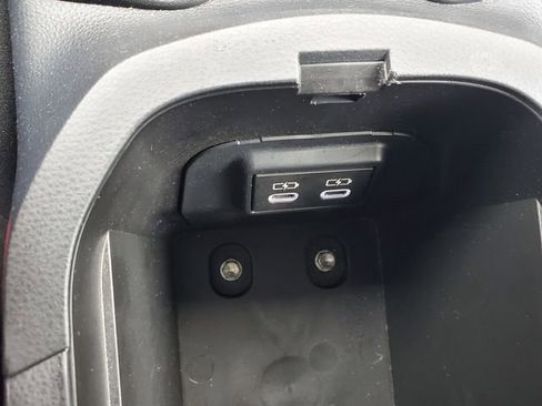 Used 2024 Toyota RAV4 LE image 30