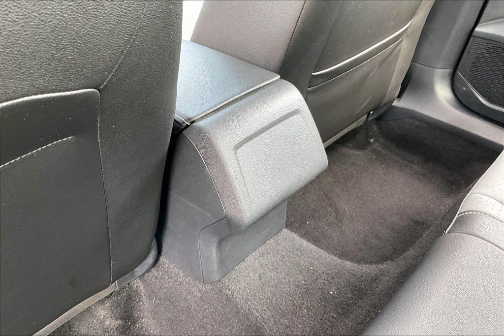 Used 2025 Volkswagen Jetta SE FWD image 10