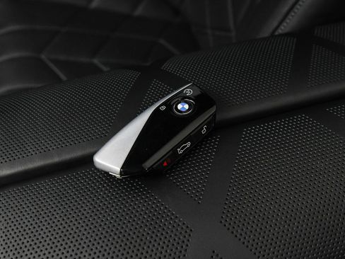 Used 2024 BMW 760i xDrive 760i xDrive image 20