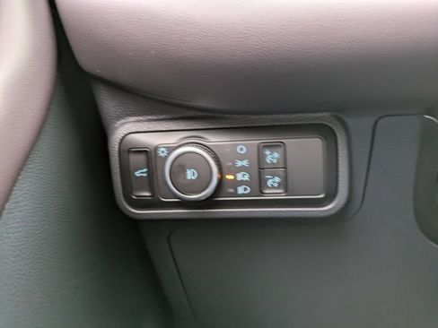 New 2026 Ford Explorer Platinum image 32