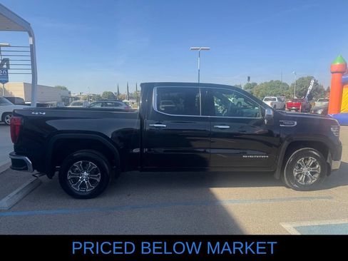 Used 2025 GMC Sierra 1500 SLT AWD/4WD image 8