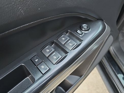 Used 2020 Chevrolet Colorado ZR2 image 23