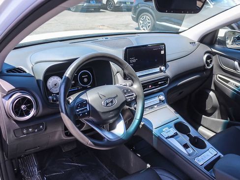 Certified 2023 Hyundai Kona Limited FWD image 22