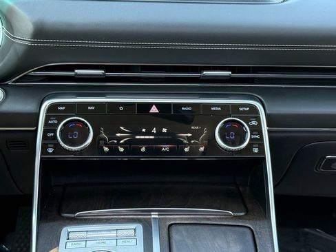 Used 2024 Genesis GV80 3.5T image 14